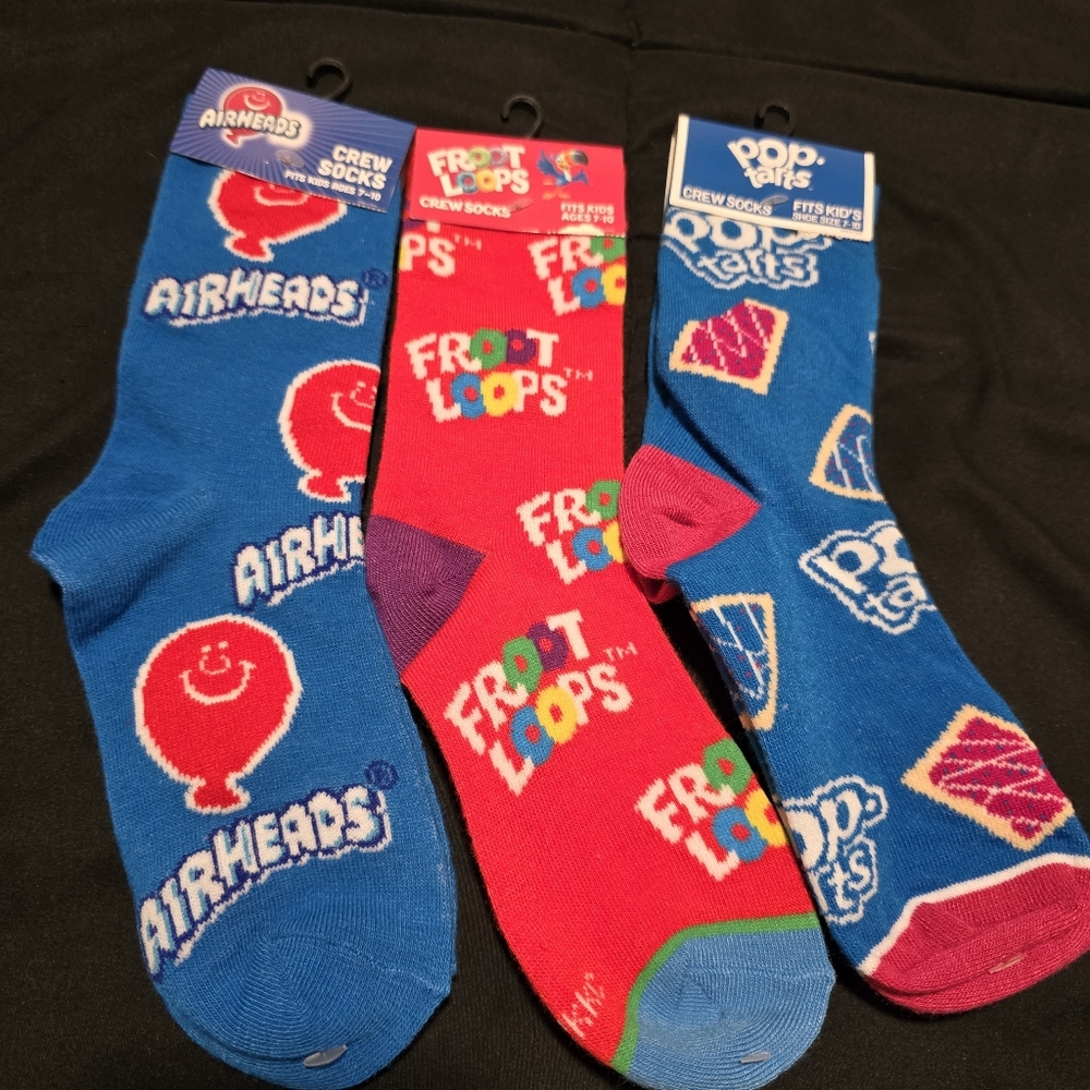 Kids Socks 3 Pair Airheads Froot Loops Pop‎ Tarts Fun NWT Crew Socks 7-10
